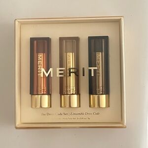 🆕 in box MERIT Limited Edition Lipstick Set “The Dress Code” 💄